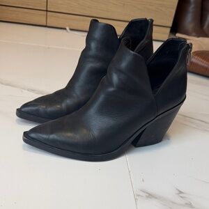 Vince Camuto Gigietta Black Booties